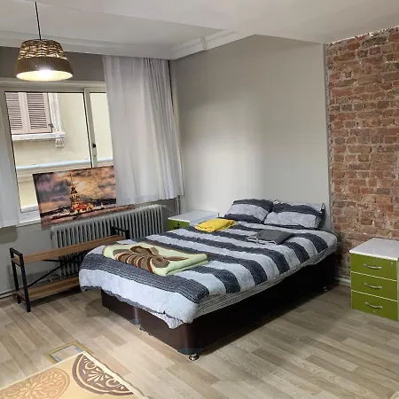 Your Comfortable And Sweet Home In Istiklal Street 아파트 이스탄불