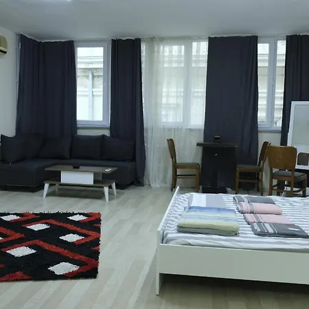 아파트 Your Comfortable And Sweet Home In Istiklal Street *