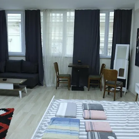 Your Comfortable And Sweet Home In Istiklal Street 아파트